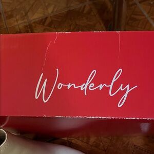 Wonderly Bold Red Packaging